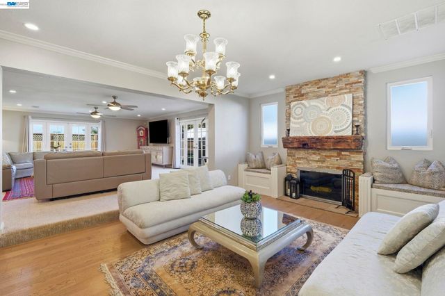 1723 Curletto, Concord, CA 94521