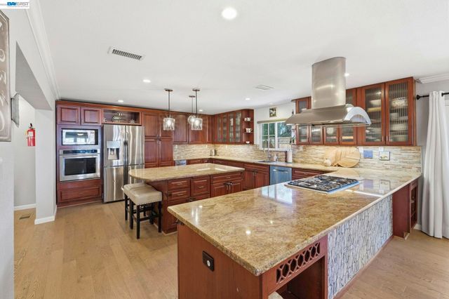 1723 Curletto, Concord, CA 94521