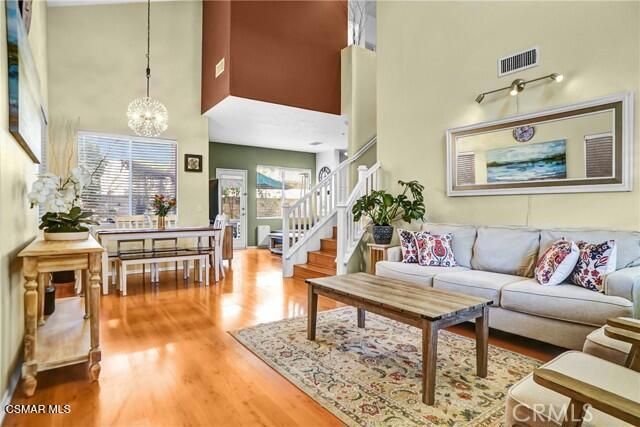 385 Owls Cove Lane, Simi Valley, CA 93065
