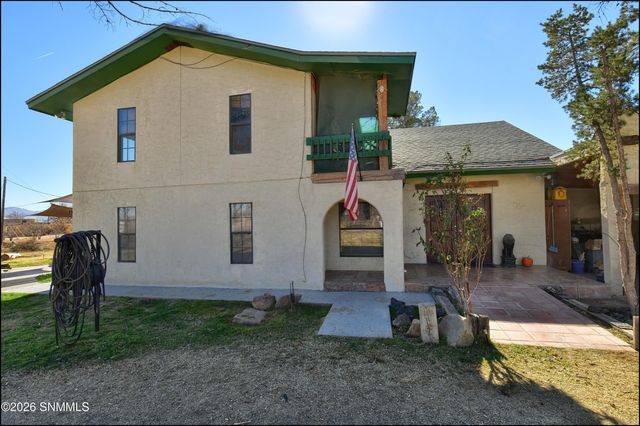395 Gabaldon Road, Anthony, NM 88021