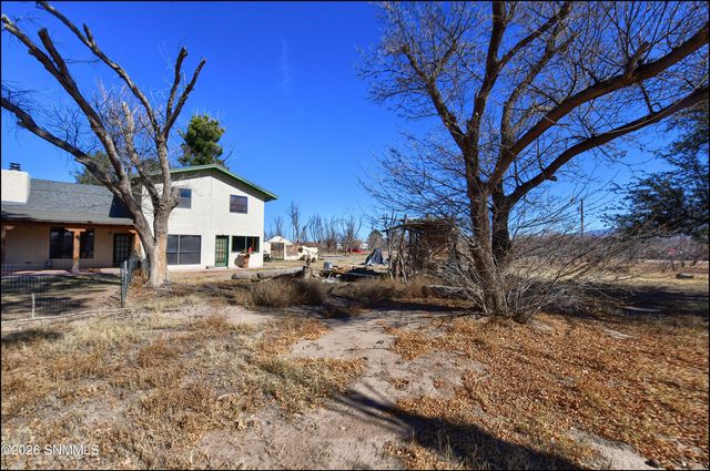 395 Gabaldon Road, Anthony, NM 88021