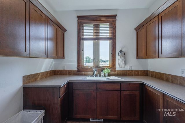 7982 S Old Farm Lane, Meridian, ID 83642