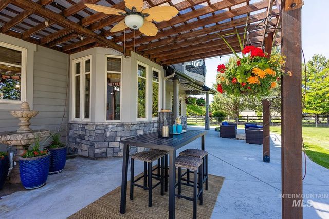 7982 S Old Farm Lane, Meridian, ID 83642
