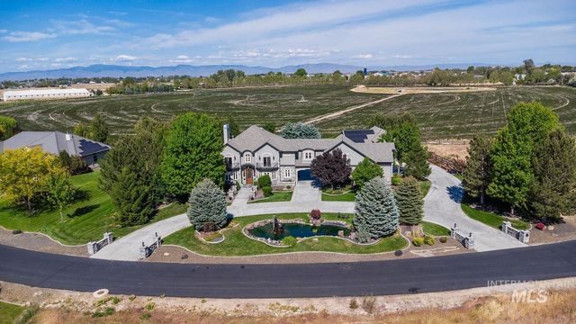 7982 S Old Farm Lane, Meridian, ID 83642