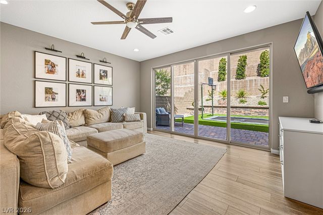 12537 Lylan Ridge Street, Las Vegas, NV 89138