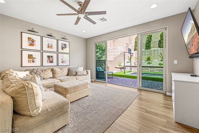 12537 Lylan Ridge Street, Las Vegas, NV 89138