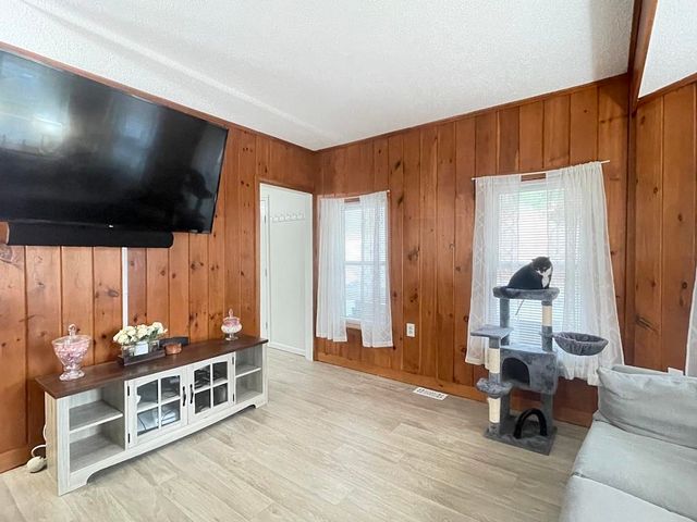 98 Monadnock Street, Troy, NH 03465