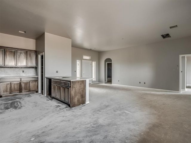 24953 Belmont Pass, Cashion, OK 73016