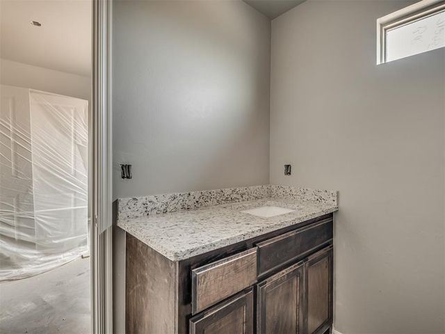 24953 Belmont Pass, Cashion, OK 73016