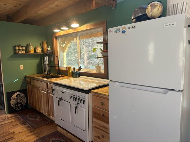 105 Chambers Fork Road, Campton, KY 41301