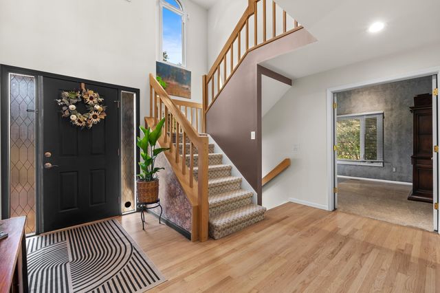 5440 Ridge Trail N, Clarkston, MI 48348