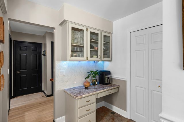 5440 Ridge Trail N, Clarkston, MI 48348