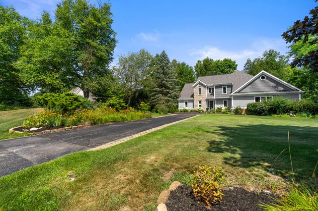 5440 Ridge Trail N, Clarkston, MI 48348