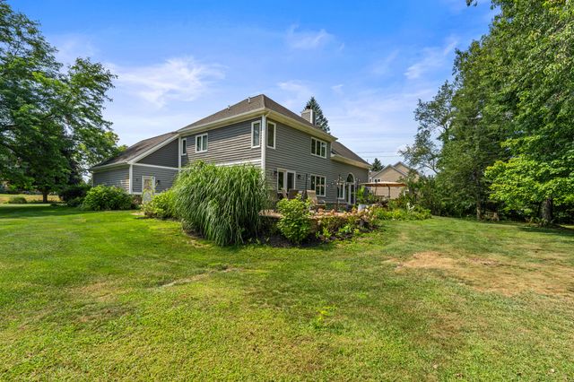 5440 Ridge Trail N, Clarkston, MI 48348