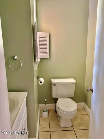 1000 Cameron Drive, Kinston, NC 28501
