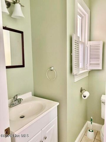 1000 Cameron Drive, Kinston, NC 28501