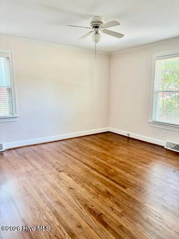 1000 Cameron Drive, Kinston, NC 28501