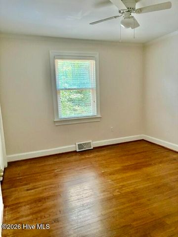 1000 Cameron Drive, Kinston, NC 28501