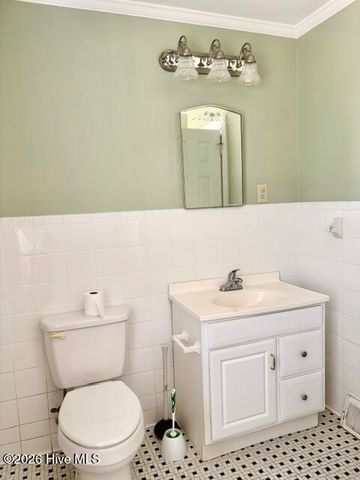 1000 Cameron Drive, Kinston, NC 28501