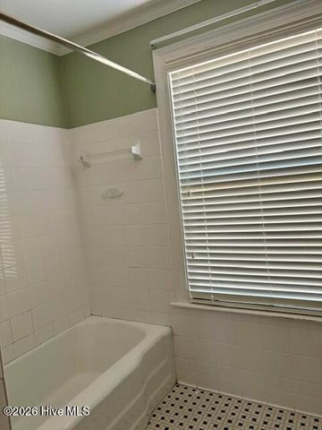1000 Cameron Drive, Kinston, NC 28501
