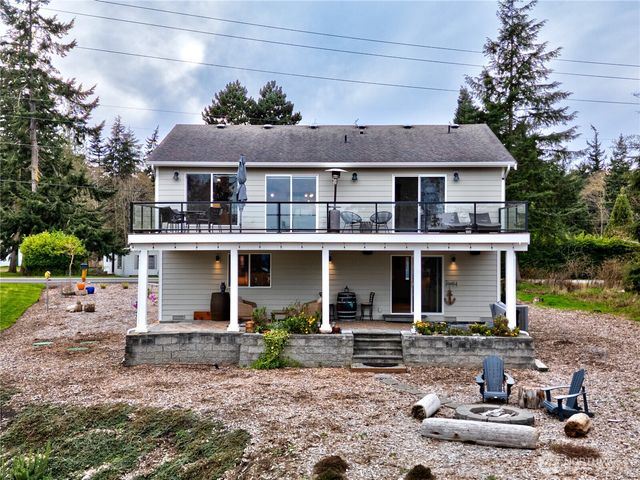 2303 North Bluff Road, Greenbank, WA 98253