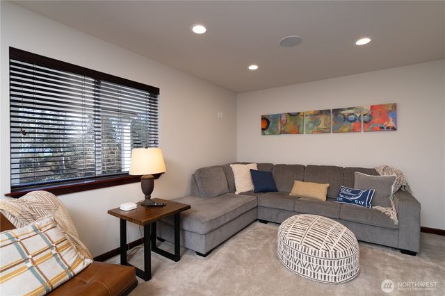 2303 North Bluff Road, Greenbank, WA 98253