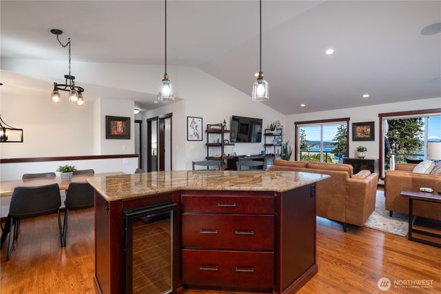 2303 North Bluff Road, Greenbank, WA 98253