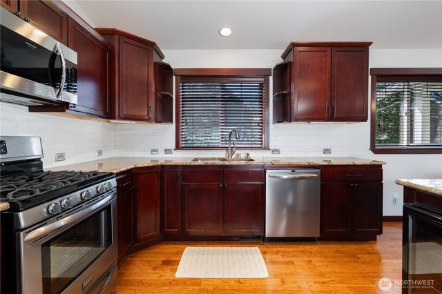 2303 North Bluff Road, Greenbank, WA 98253