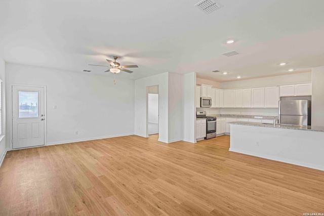 3438 Druthers Way, San Antonio, TX 78109