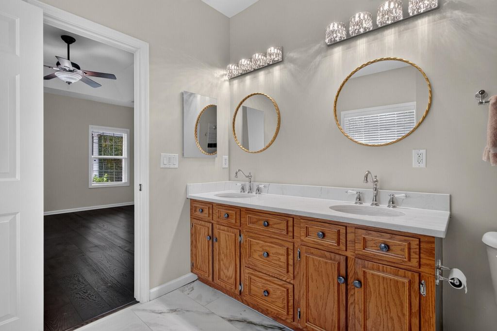Image 18 of property listing at 8719 Evangeline Drive, North Charleston, SC 29420