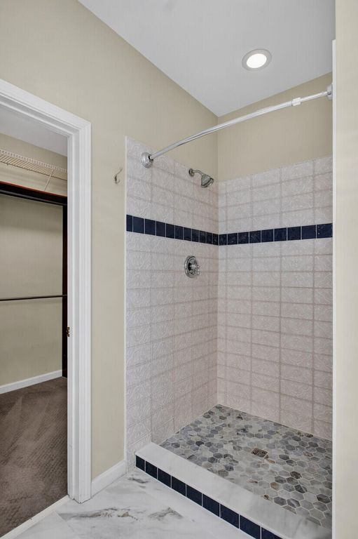 Image 20 of property listing at 8719 Evangeline Drive, North Charleston, SC 29420