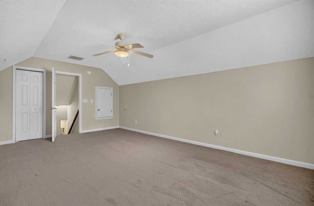 Image 31 of property listing at 8719 Evangeline Drive, North Charleston, SC 29420