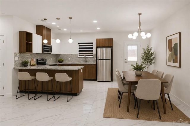 1301 Rosewood Lane 3, Pharr, TX 78577