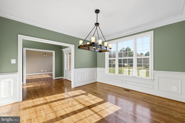 4337 BARBERRY DR, Huntingtown, MD 20639