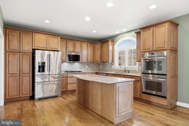 4337 BARBERRY DR, Huntingtown, MD 20639