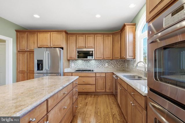 4337 BARBERRY DR, Huntingtown, MD 20639