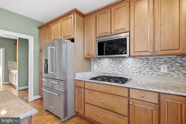 4337 BARBERRY DR, Huntingtown, MD 20639