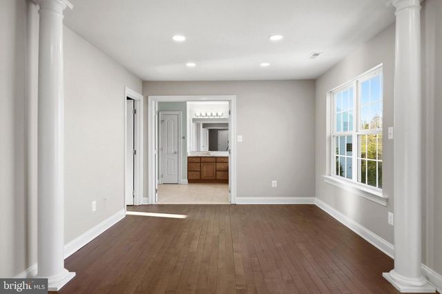 4337 BARBERRY DR, Huntingtown, MD 20639