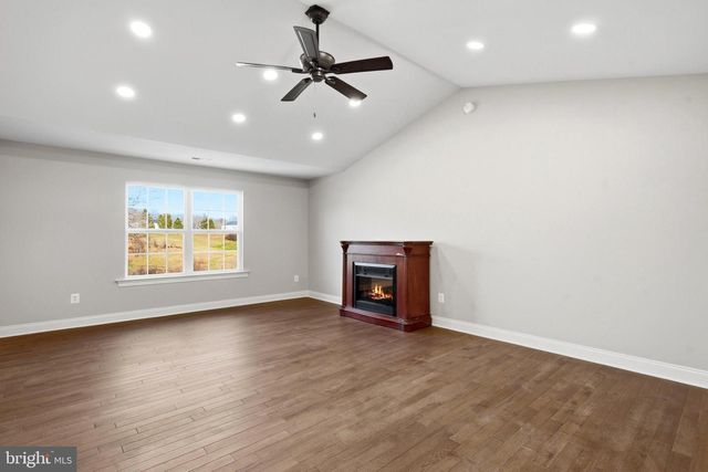 4337 BARBERRY DR, Huntingtown, MD 20639