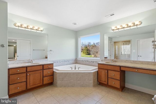 4337 BARBERRY DR, Huntingtown, MD 20639