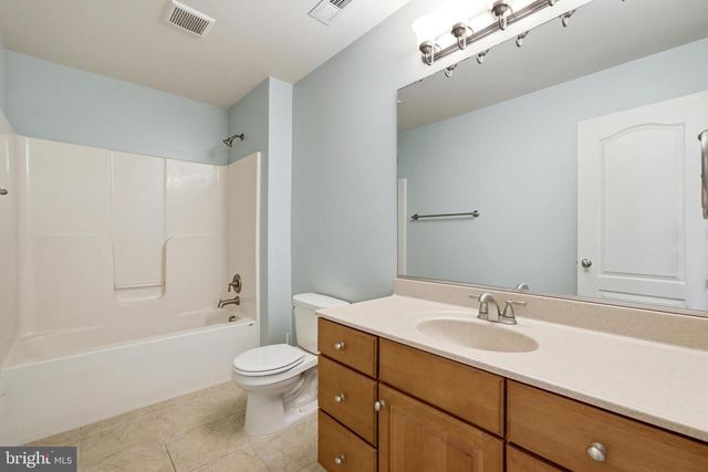 4337 BARBERRY DR, Huntingtown, MD 20639