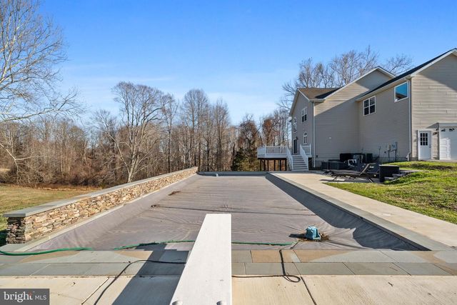 4337 BARBERRY DR, Huntingtown, MD 20639