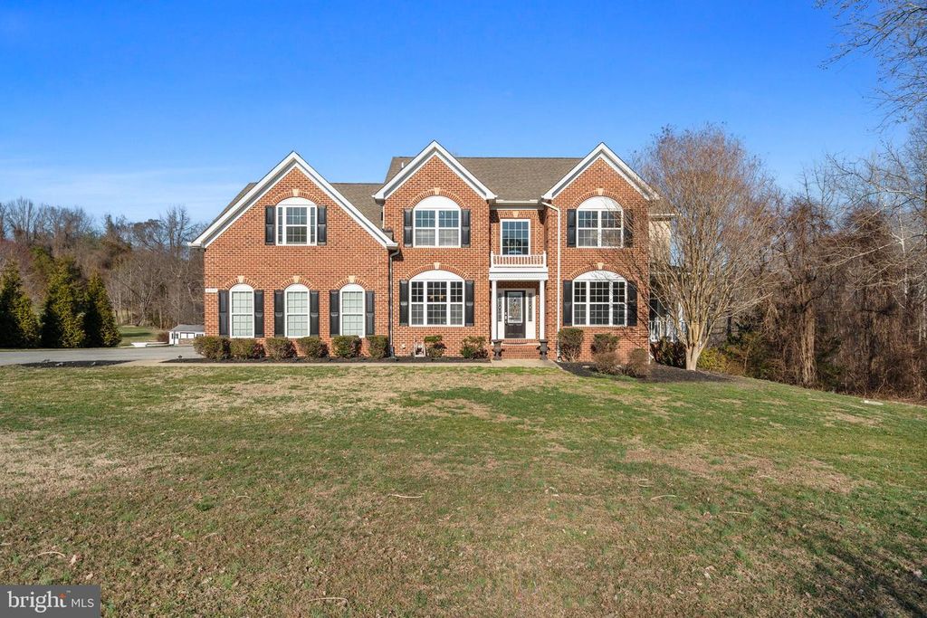 4337 BARBERRY DR, Huntingtown, MD 20639