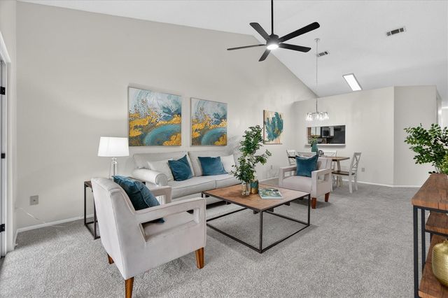 630 MAPLE OAK CIRCLE 102, Altamonte Springs, FL 32701