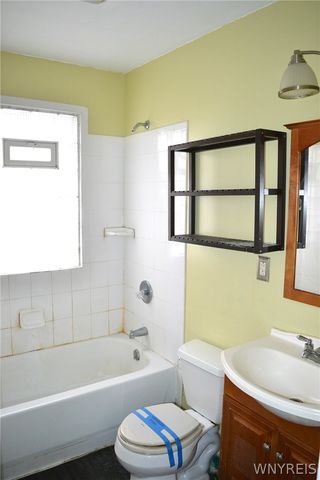 99 Lind Avenue, West Seneca, NY 14224