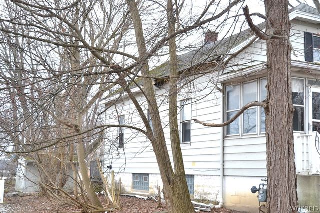 99 Lind Avenue, West Seneca, NY 14224