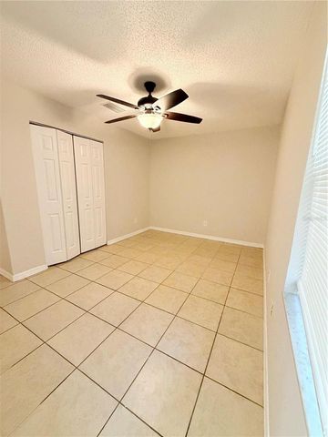 330 DOGWOOD AVENUE, Orange City, FL 32763