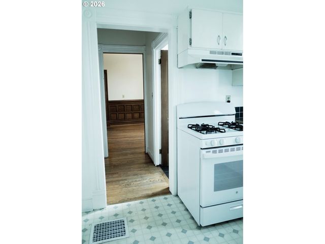 35 Ne 22ND Ave, Portland, OR 97232