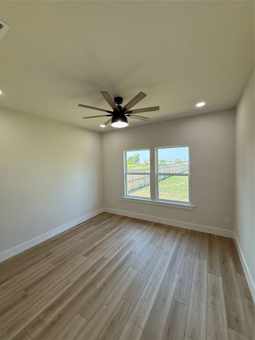 413 N Cleburne Whitney Rd, Rio Vista, TX 76093