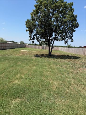 413 N Cleburne Whitney Rd, Rio Vista, TX 76093
